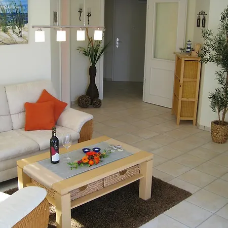 Apartment Uns Strandhus Kuehlungsborn