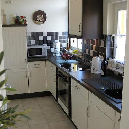 Uns Strandhus Apartment Kuehlungsborn
